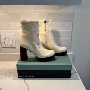 Ángel Alarcón Cream Leather Platform Block Heel Boots